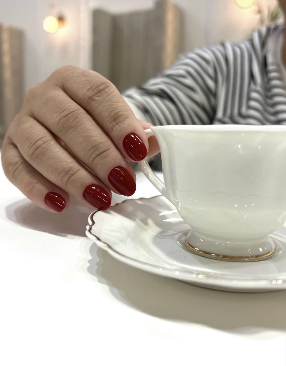 Banho de gel em vermelho profundo